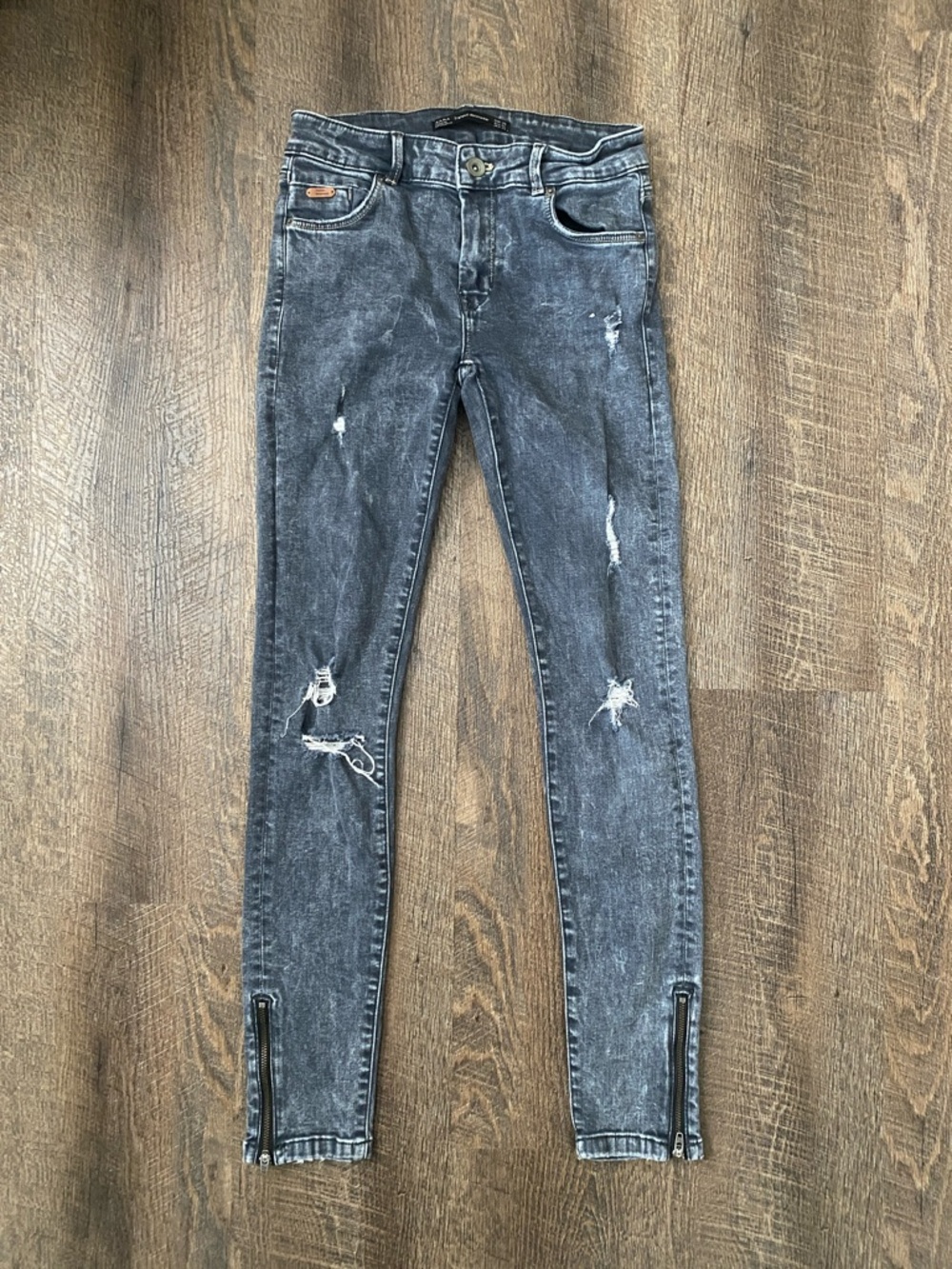 Zara Women's Washed Black Skinny Jeans with Ankle Zips